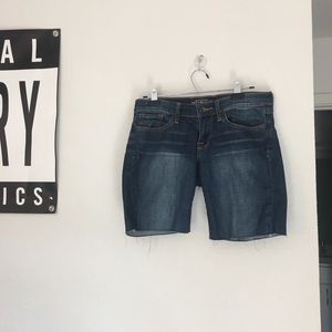 Lucky brand blue jean shorts bottom ripped
